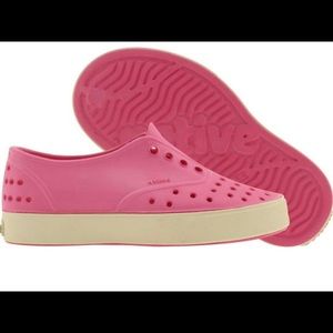NEW! Native junior J2 Miller Hollywood Pink